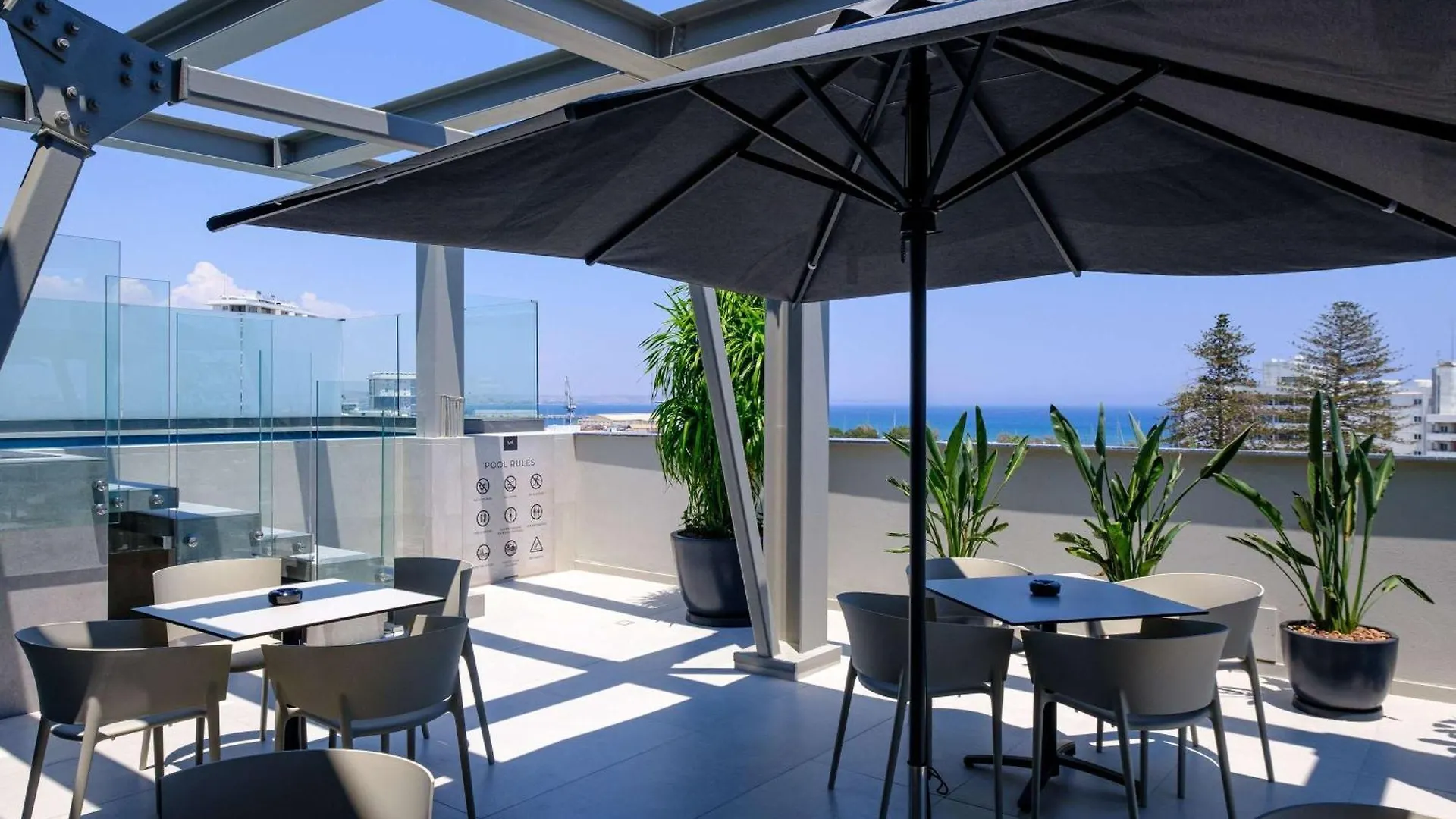 Mercure Larnaca City قبرص
