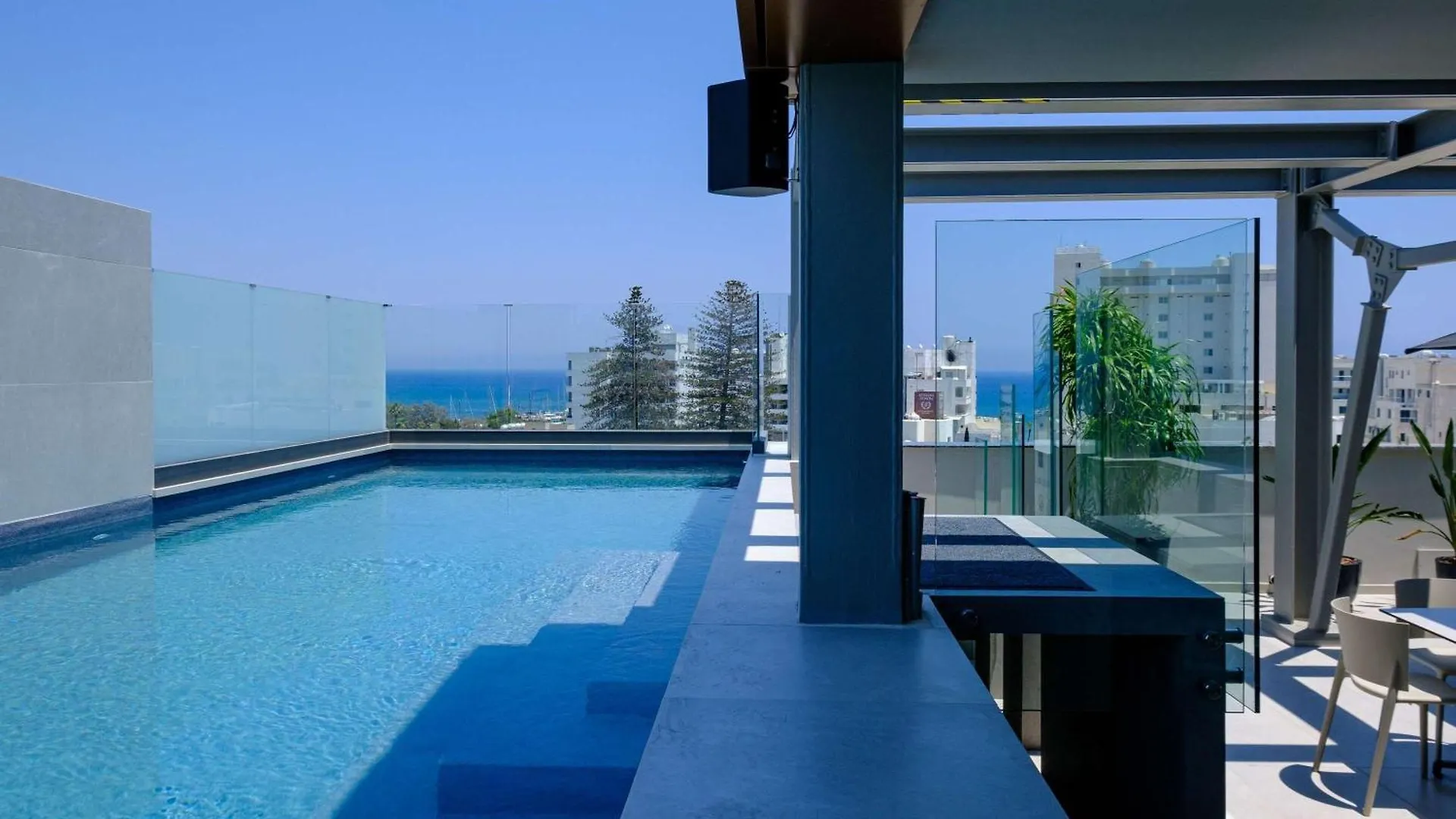 Mercure Larnaca City قبرص
