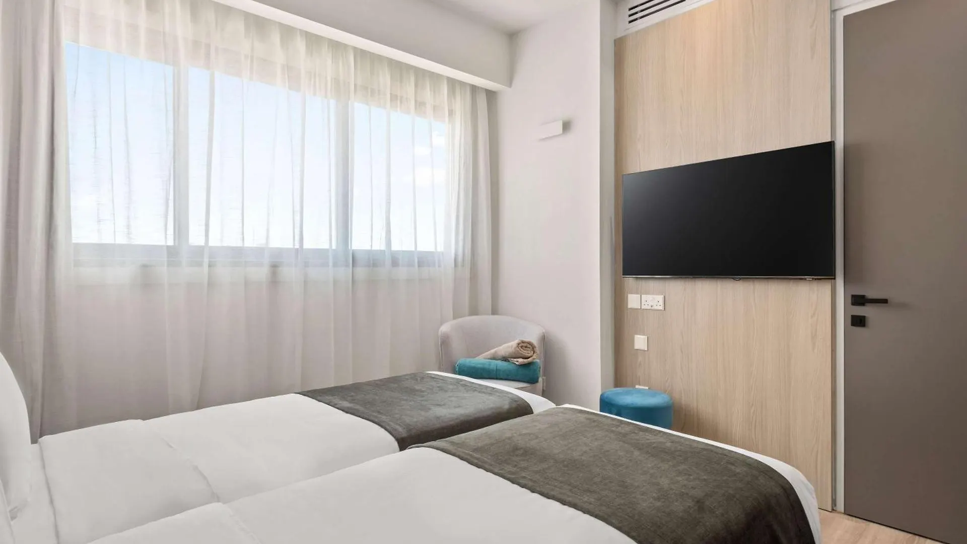 Mercure Larnaca City فندق