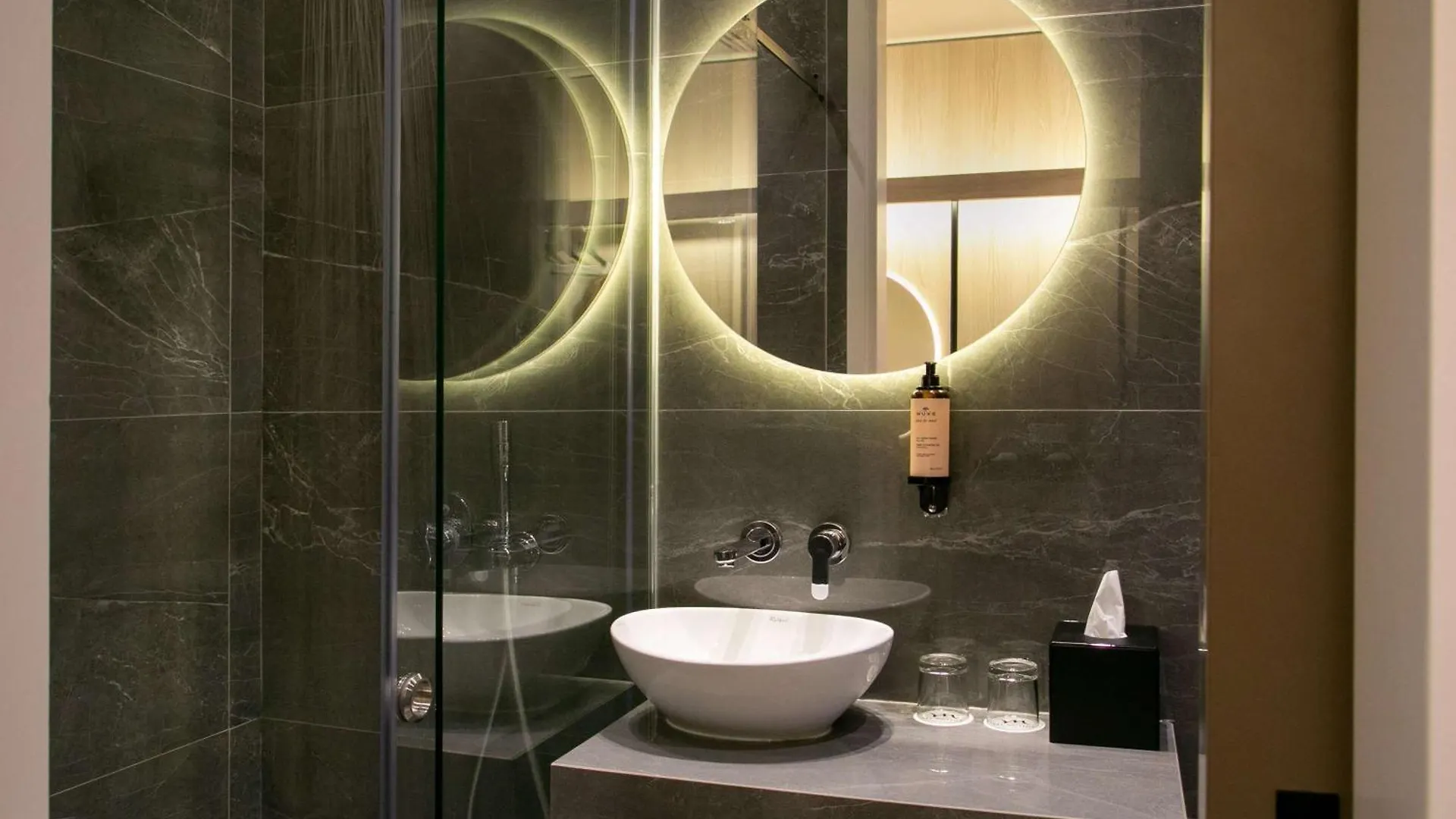 Mercure Larnaca City فندق
